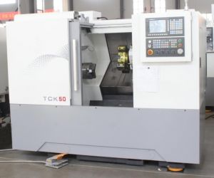 Горизонтальный токарный станок с ЧПУ TCK50-500 Горизонтальный токарный станок с ЧПУ TCK50-500