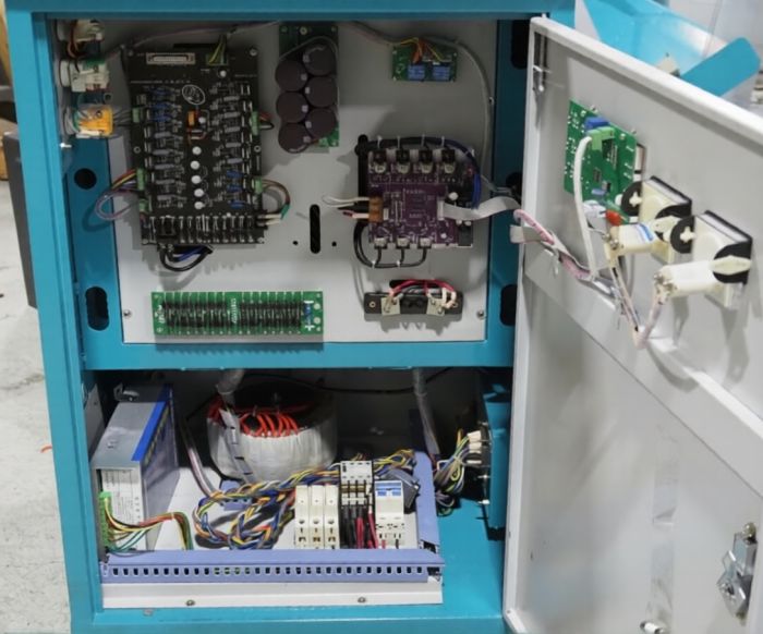 Электроэрозионный проволочно-вырезной станок DK7740