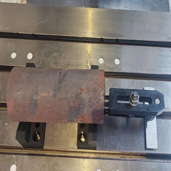 СО1.4-16.200 Прижим с цилиндрическим хвостовиком