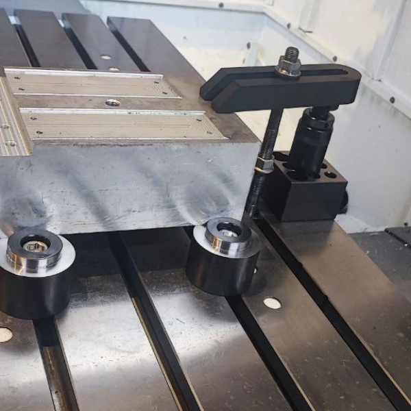 СП1.8-1650 Цилиндрический опор с уступом